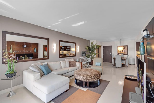 3 of 30 - 2301 Collins Ave 1006, Miami Beach, FL