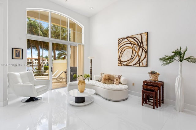5 of 50 - 21305 Ne 38th Ave 56, Aventura, FL