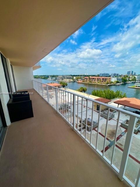 4 of 24 - 290 174th St 702, Sunny Isles Beach, FL