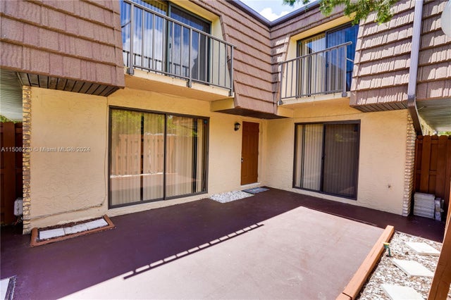 1 of 26 - 1458 N Lawnwood Cir 27c, Fort Pierce, FL