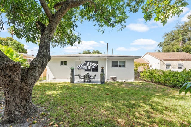 2 of 8 - 236 Nw 42nd St, Miami, FL