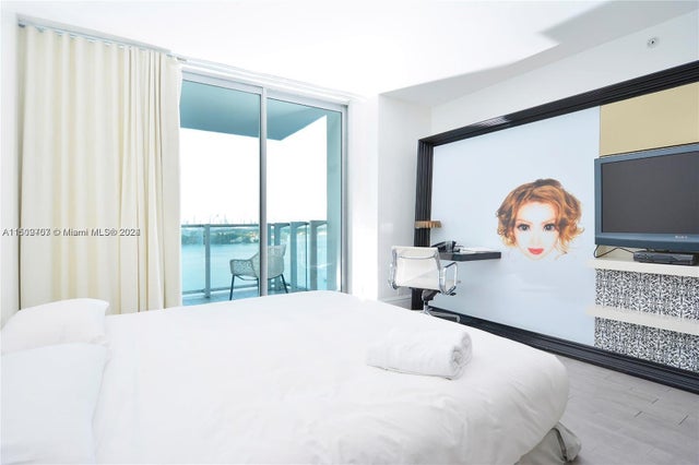 3 of 13 - 1100 West Ave 1220, Miami Beach, FL
