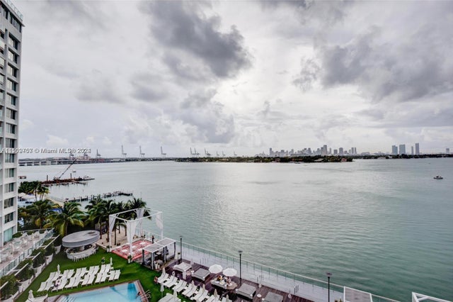 5 of 13 - 1100 West Ave 1220, Miami Beach, FL