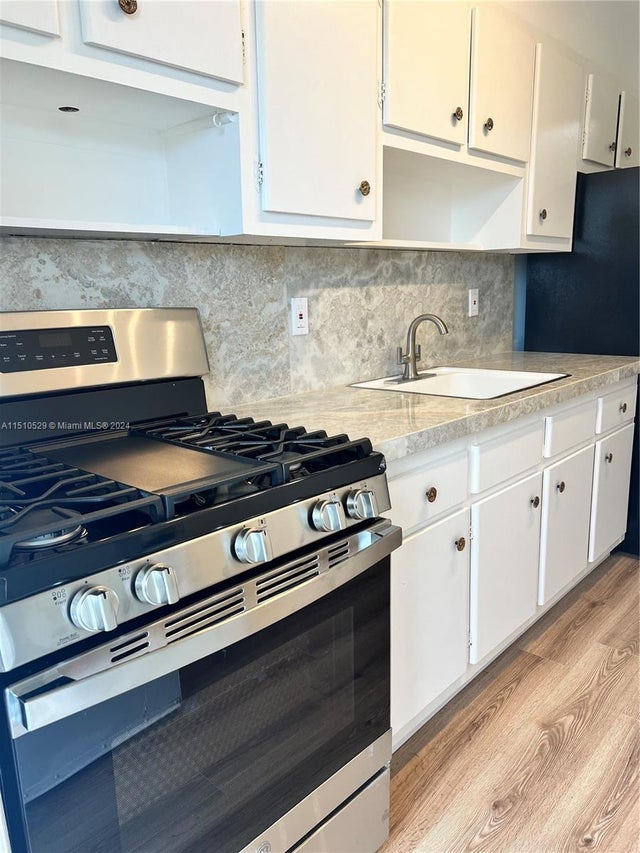 1 of 12 - 55 Nw 204th St 20, Miami Gardens, FL