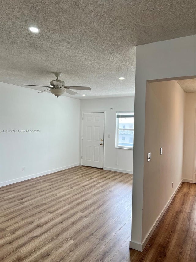 3 of 12 - 55 Nw 204th St 20, Miami Gardens, FL