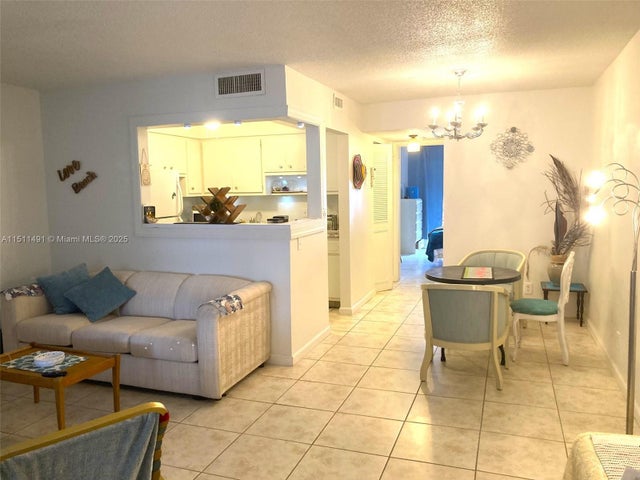 1 of 74 - 2901 Nw 47th Ter 344b, Lauderdale Lakes, FL