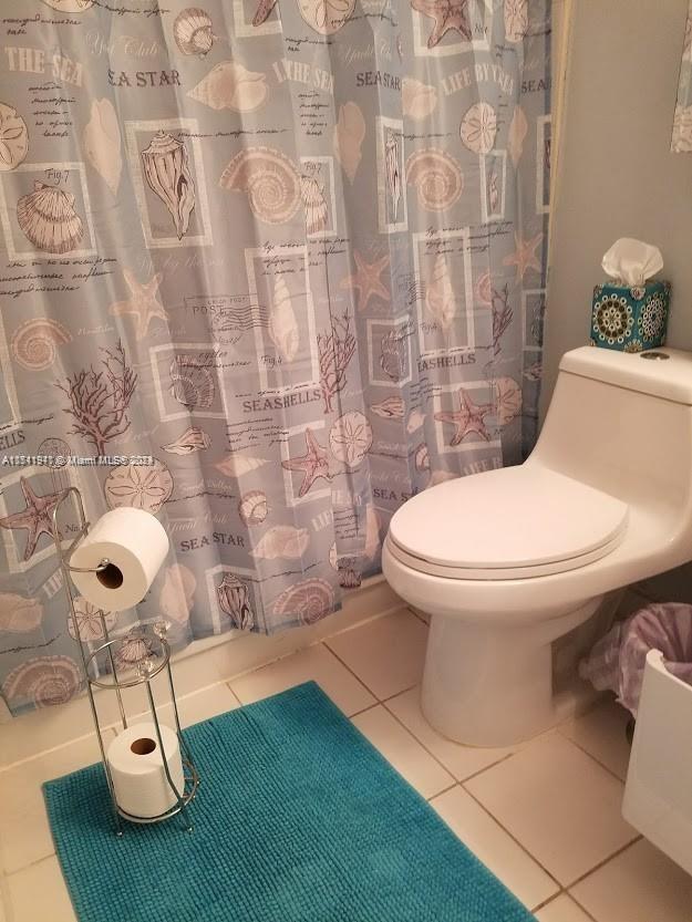 5 of 9 - 19201 Collins Ave 744, Sunny Isles Beach, FL