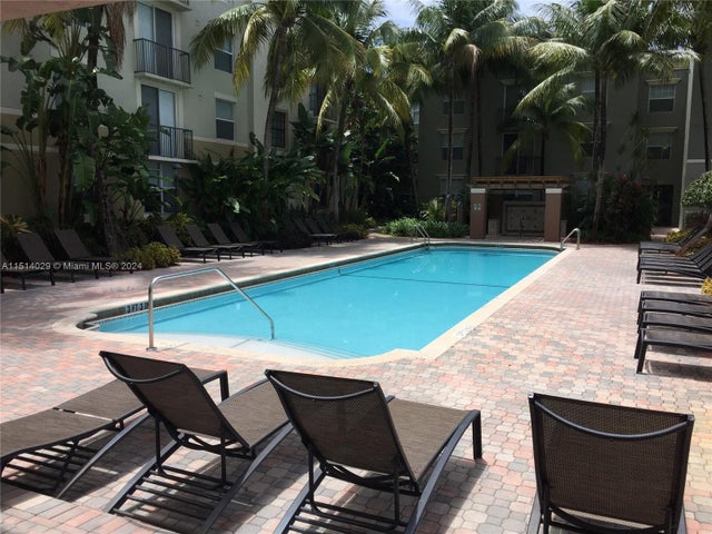 2 of 12 - 1919 Van Buren St 219a, Hollywood, FL