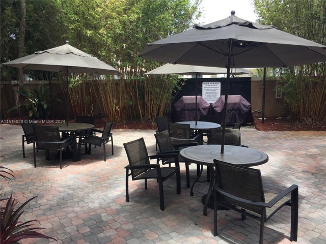 5 of 12 - 1919 Van Buren St 219a, Hollywood, FL