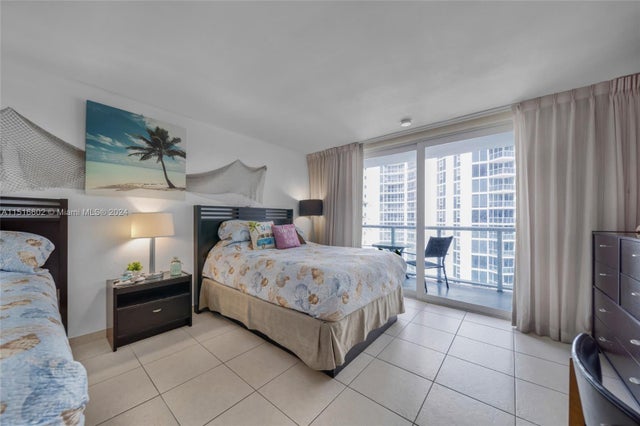 2 of 22 - 19201 N Collins Ave 1117, Sunny Isles Beach, FL