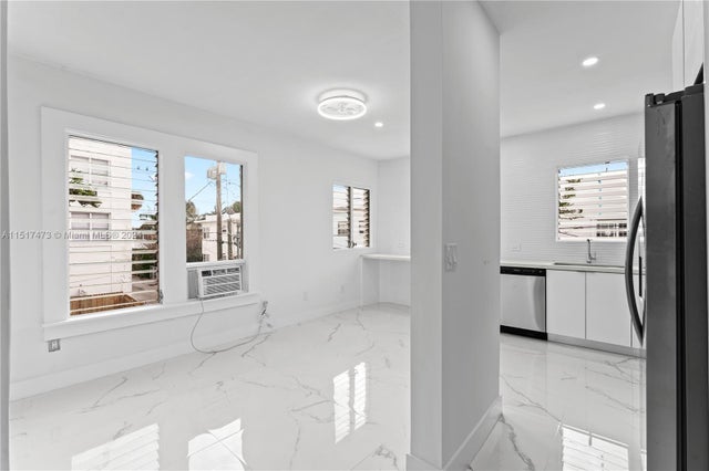 2 of 10 - 842 Meridian Ave 2d, Miami Beach, FL