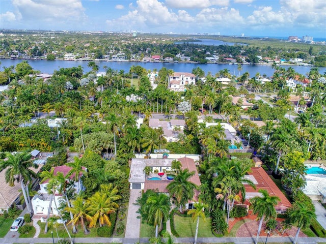 2 of 70 - 1017 Tyler St, Hollywood, FL