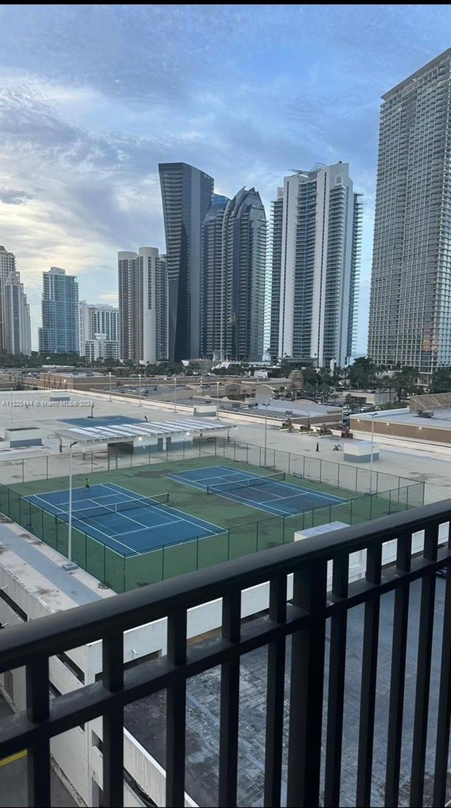 5 of 17 - 16909 N Bay Rd 1009, Sunny Isles Beach, FL