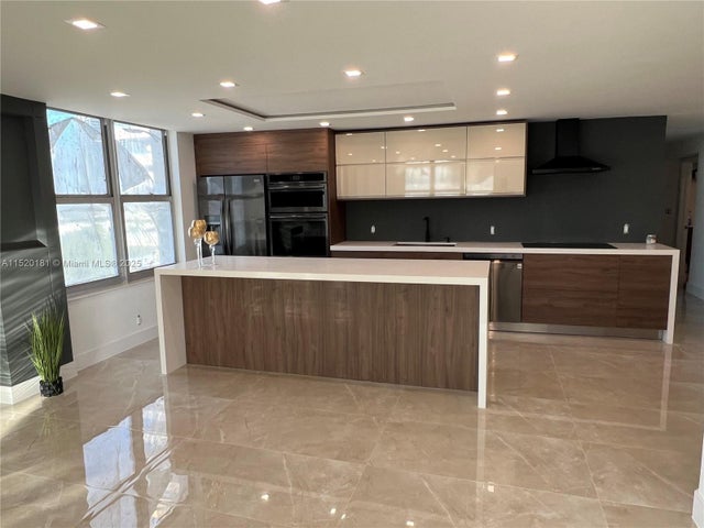 2 of 25 - N/A, Sunny Isles Beach, FL