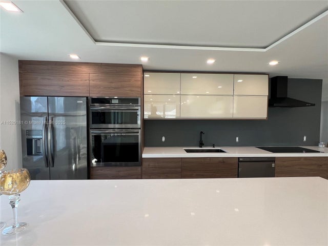 4 of 25 - N/A, Sunny Isles Beach, FL