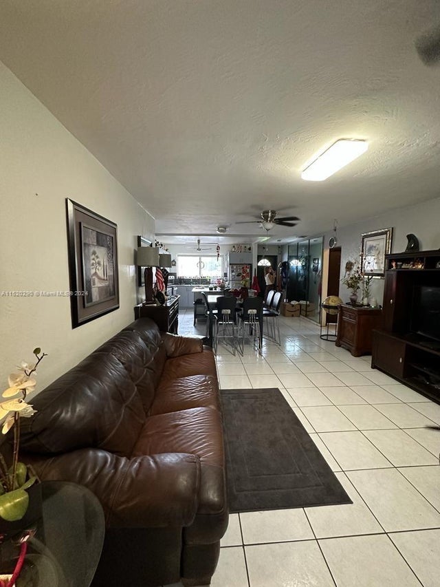 5 of 13 - 1450 Ne 117th St, Miami, FL