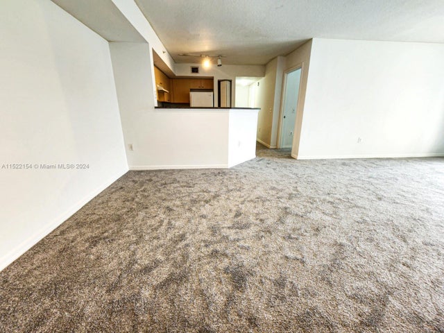 5 of 16 - 4151 San Marino Blvd 202, West Palm Beach, FL