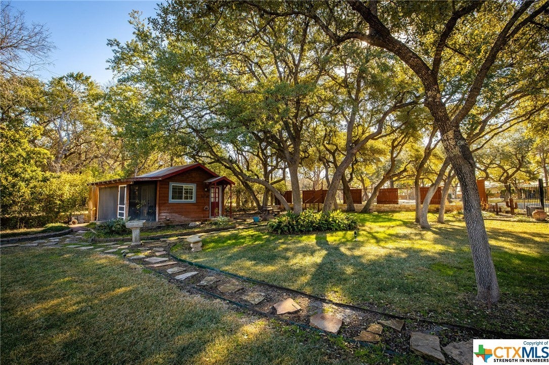 1385 Edwards Boulevard on Guadalupe River in New Braunfels Property Listing MLS® 531964