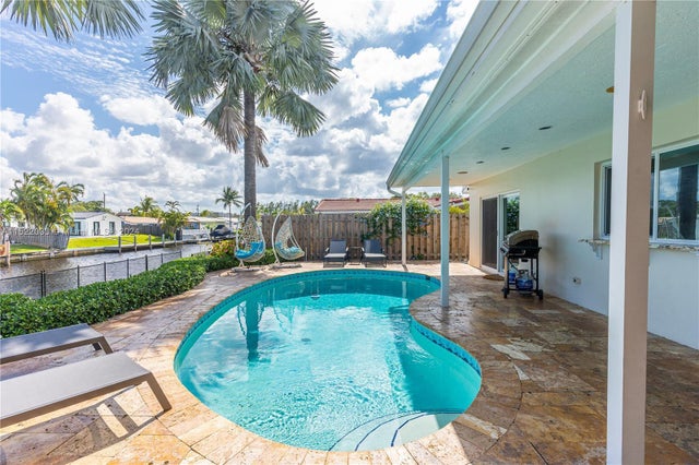 1 of 49 - 1466 Ne 57th Ct, Fort Lauderdale, FL