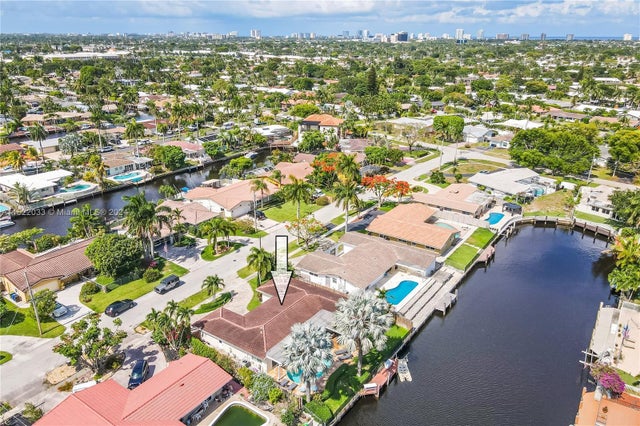 2 of 49 - 1466 Ne 57th Ct, Fort Lauderdale, FL
