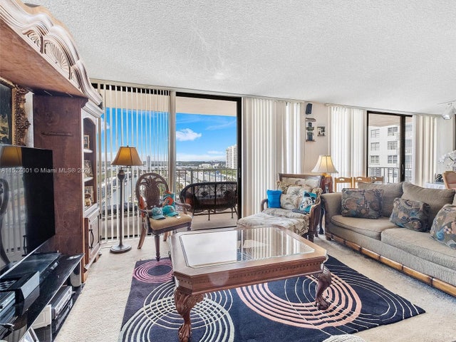 2 of 37 - 290 174th St 1809, Sunny Isles Beach, FL