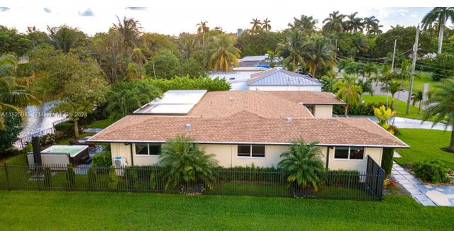 3 of 41 - 520 Nw 87th, El Portal, FL