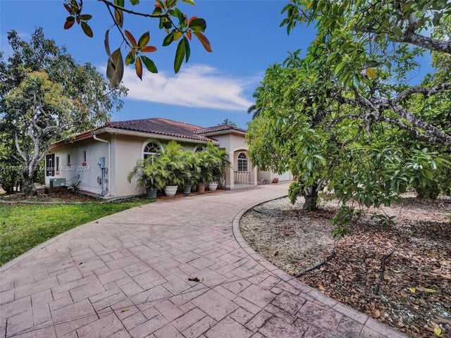 4 of 56 - 23001 Sw 167th Ave, Miami, FL