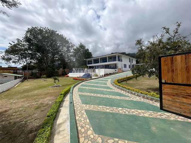 1 of 17 - Darien Lago Calima El Darien, , FL