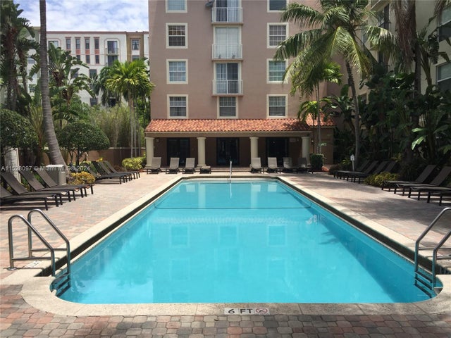 5 of 12 - 1919 Van Buren St 211a, Hollywood, FL