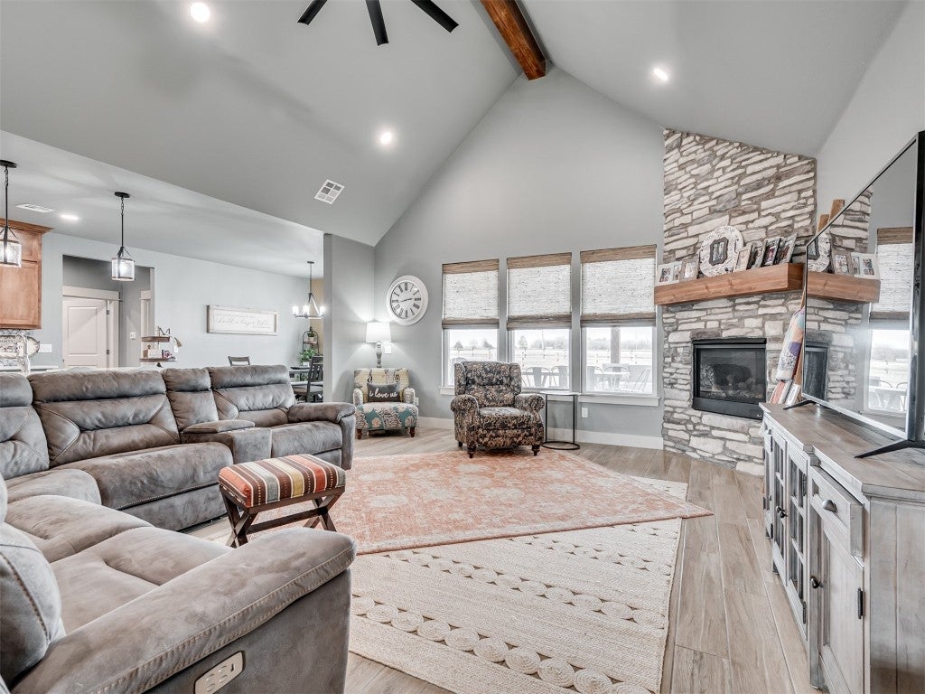 201 Shelby Circle, Goldsby Property Listing MLS® 1098198