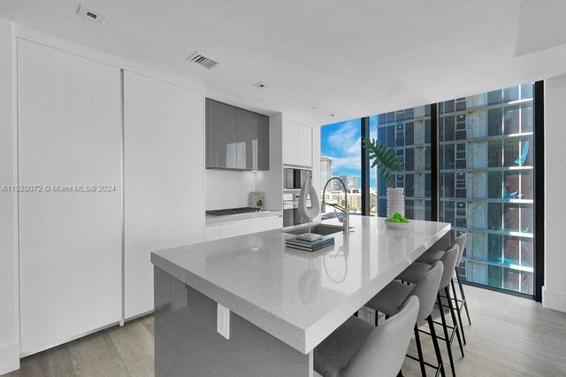 5 of 43 - 788 Ne 23rd St 1402, Miami, FL