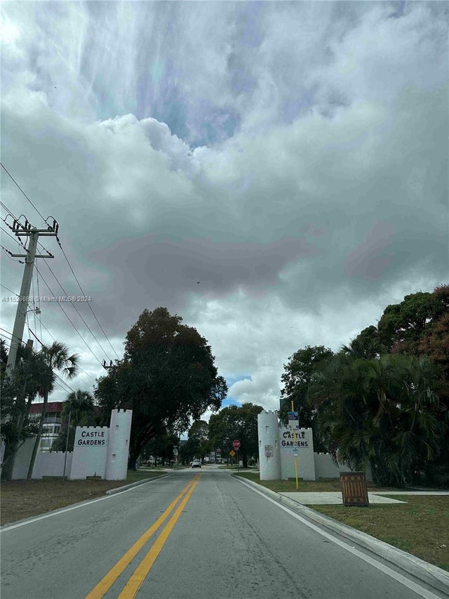 2 of 17 - 2061 Nw 47th Ter 405, Lauderhill, FL