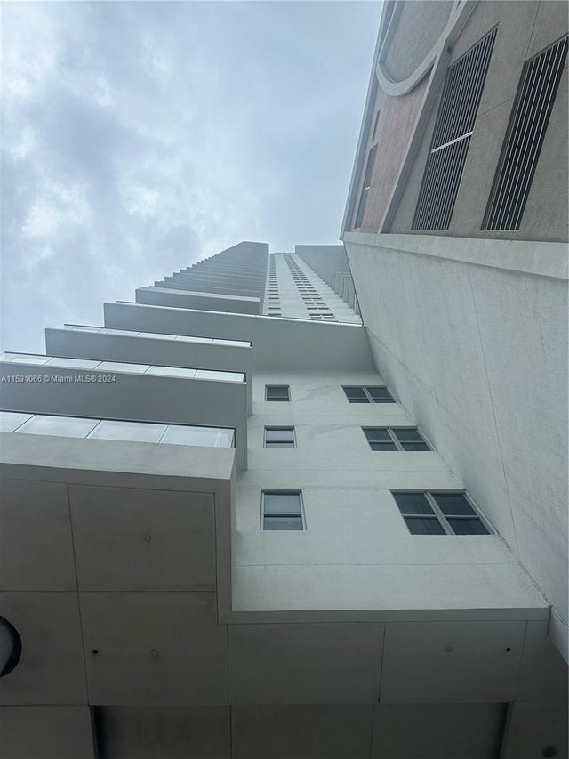3 of 70 - 4010 S Ocean Dr R707, Hollywood, FL