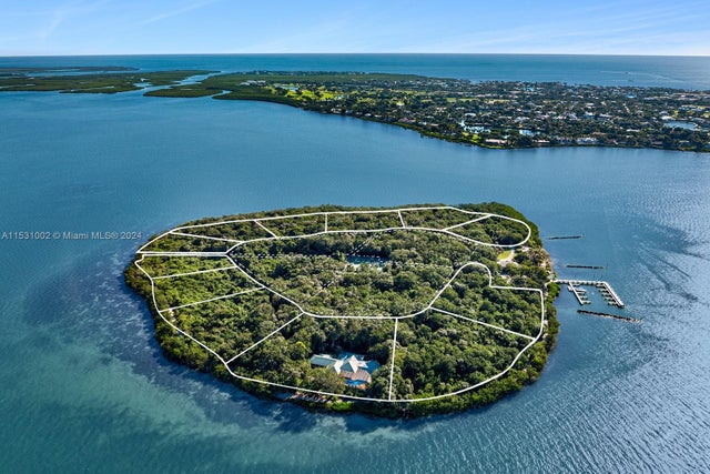 3 of 29 - 10 Cannon Point, Key Largo, FL