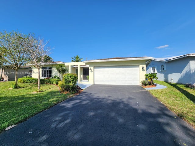 2 of 28 - 10551 Sunset Strip, Sunrise, FL