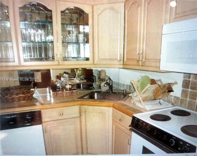 3 of 3 - 7900 Camino Cir 402, Miami, FL
