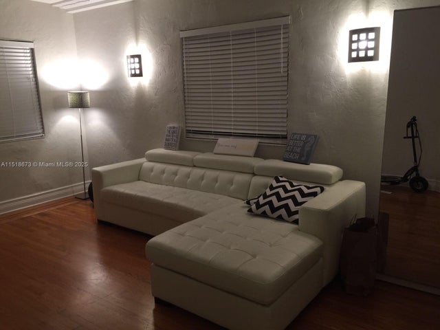 4 of 17 - 1620 Pennsylvania Ave 206, Miami Beach, FL
