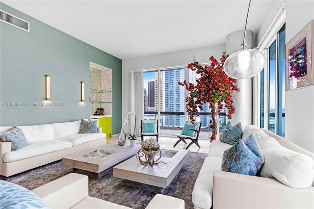 3 of 95 - 900 Brickell Key Blvd 1002, Miami, FL