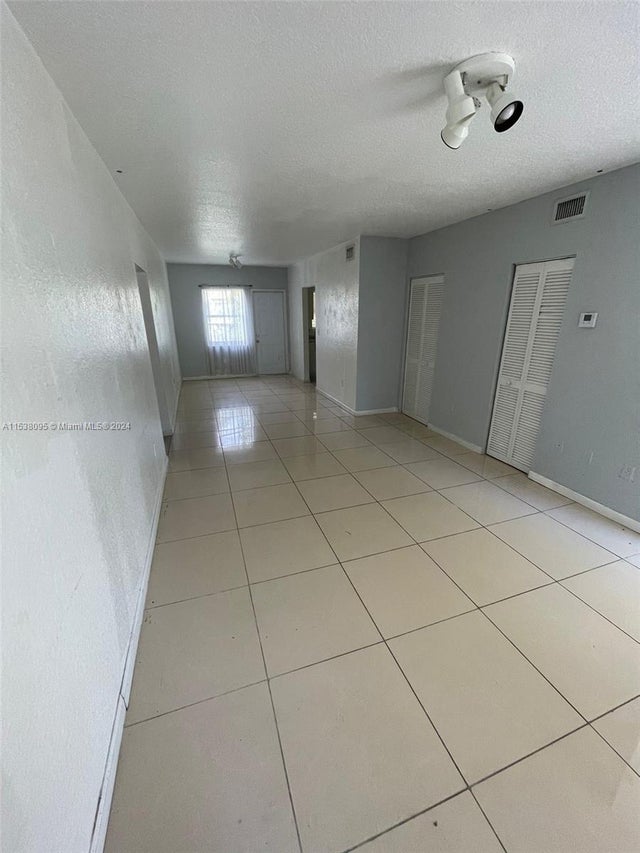 4 of 25 - 443 Nw 83rd St 443, Miami, FL
