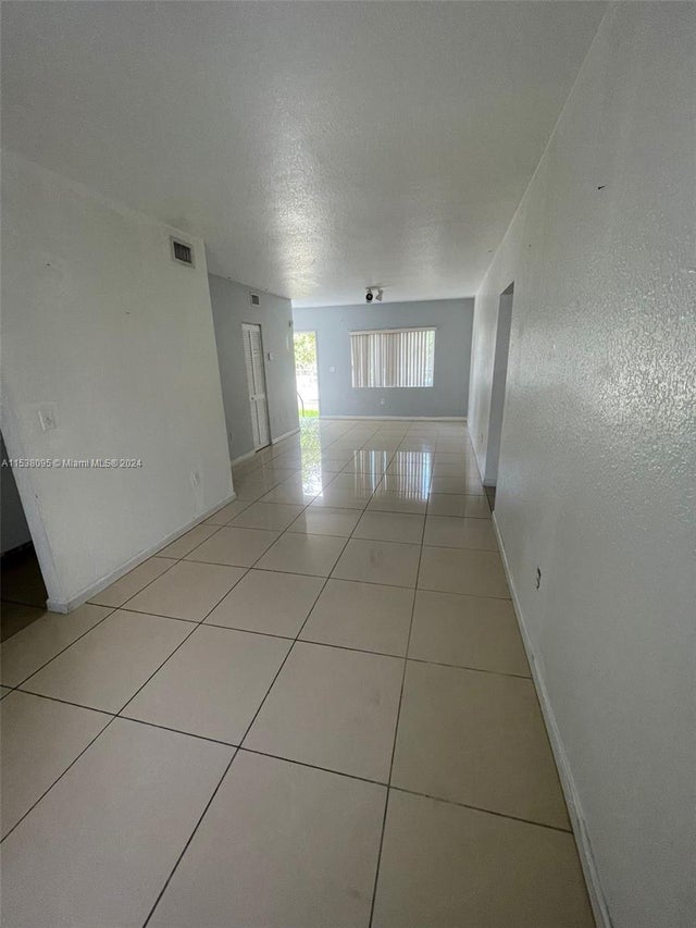 5 of 25 - 443 Nw 83rd St 443, Miami, FL