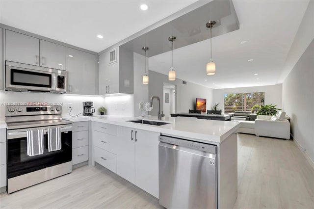 1 of 31 - 2101 Lucaya Bnd E3, Coconut Creek, FL
