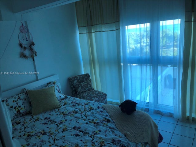 2 of 11 - 5445 Collins Ave Th2, Miami Beach, FL