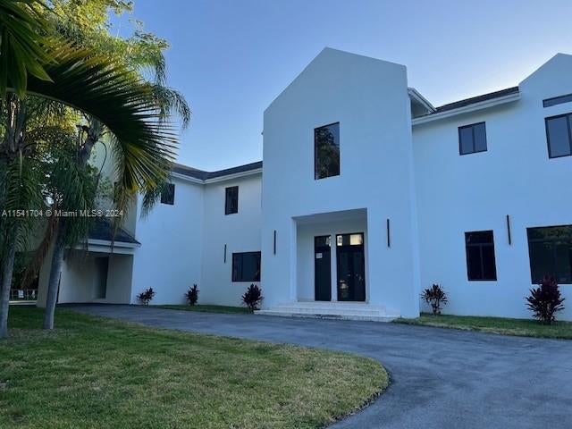 1 of 71 - 5455 Sw 60 Ct, Miami, FL