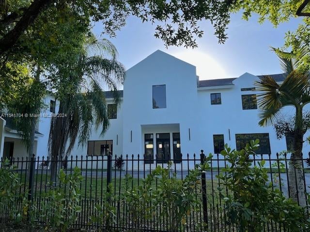 4 of 71 - 5455 Sw 60 Ct, Miami, FL