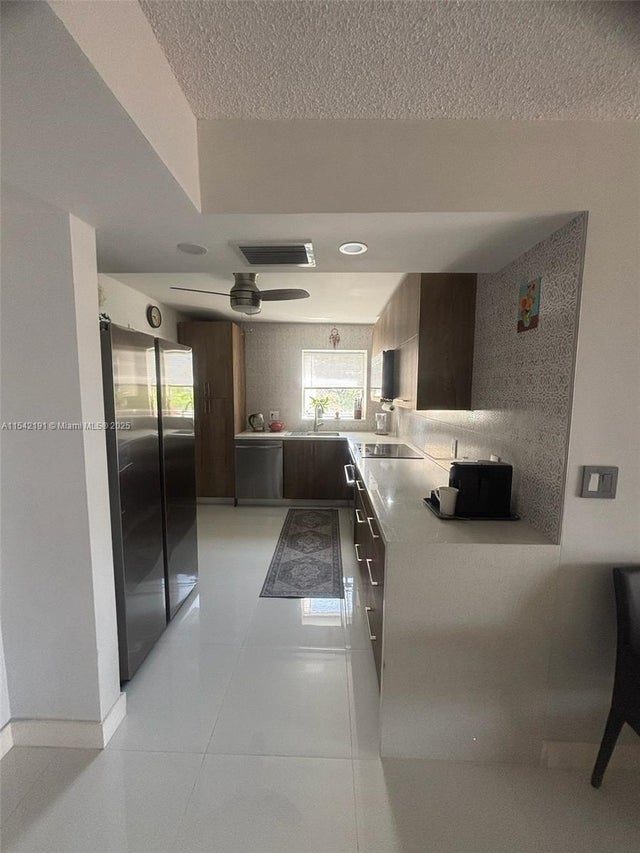 1 of 22 - 1865 S Ocean Dr 4f, Hallandale Beach, FL