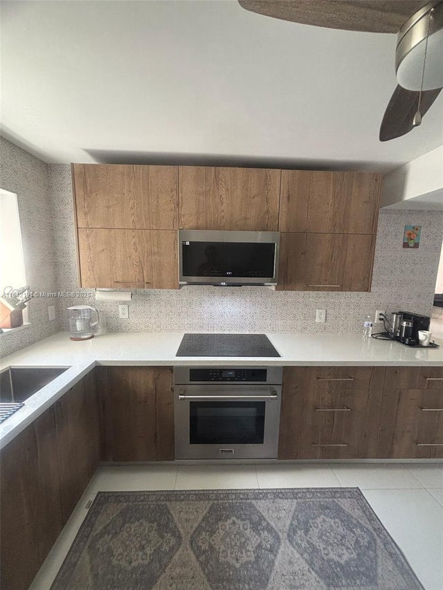 2 of 22 - 1865 S Ocean Dr 4f, Hallandale Beach, FL
