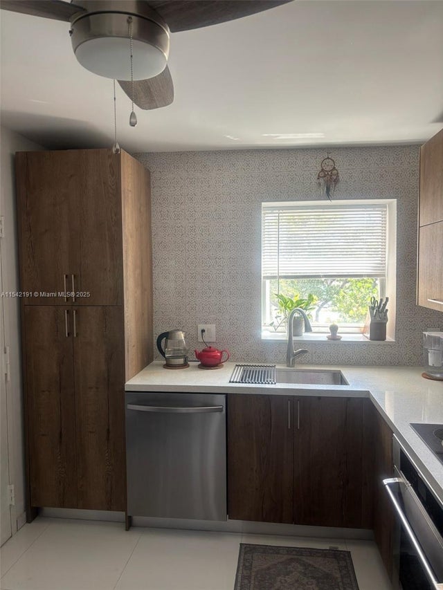 4 of 22 - 1865 S Ocean Dr 4f, Hallandale Beach, FL