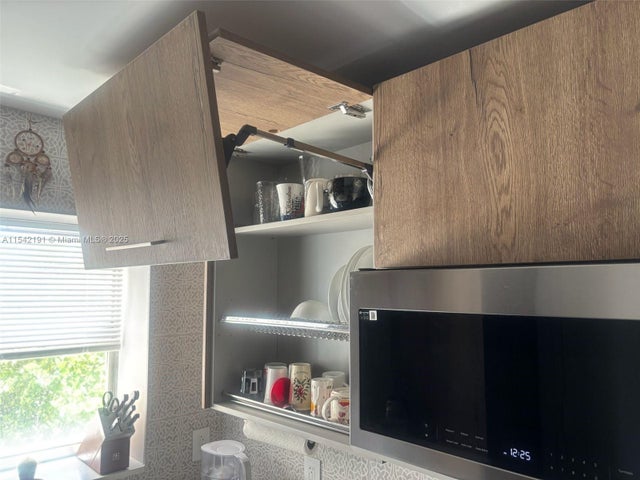 5 of 22 - 1865 S Ocean Dr 4f, Hallandale Beach, FL