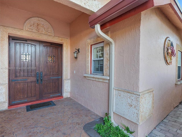 4 of 47 - 931 Sw 150th Ave, Sunrise, FL