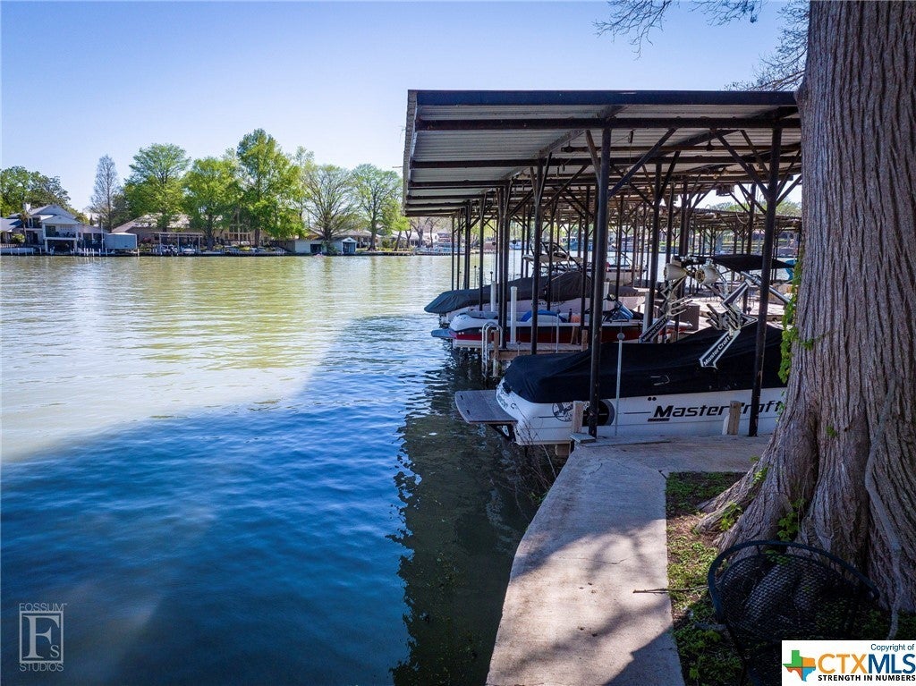 551 Terminal Loop Road D5 on Lake McQueeney in McQueeney MLS® 535684